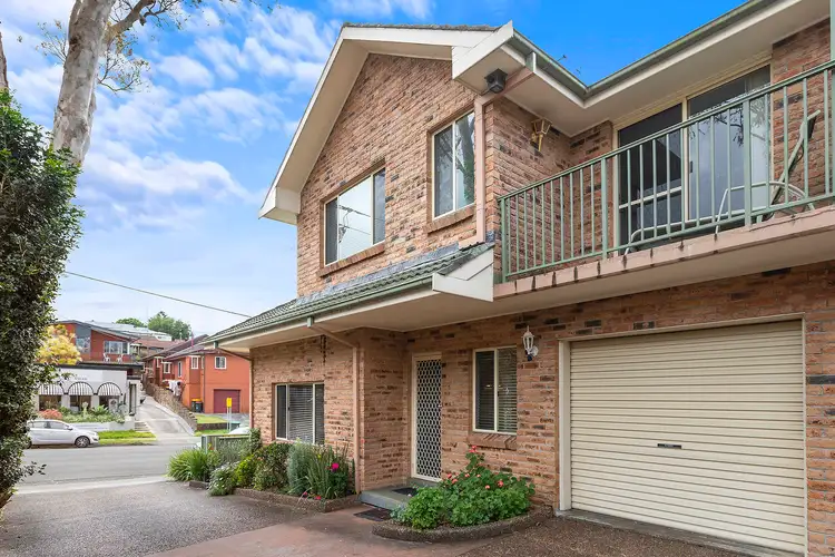 Third view of Homely townhouse listing, 1/233 Gipps Road, Keiraville NSW 2500