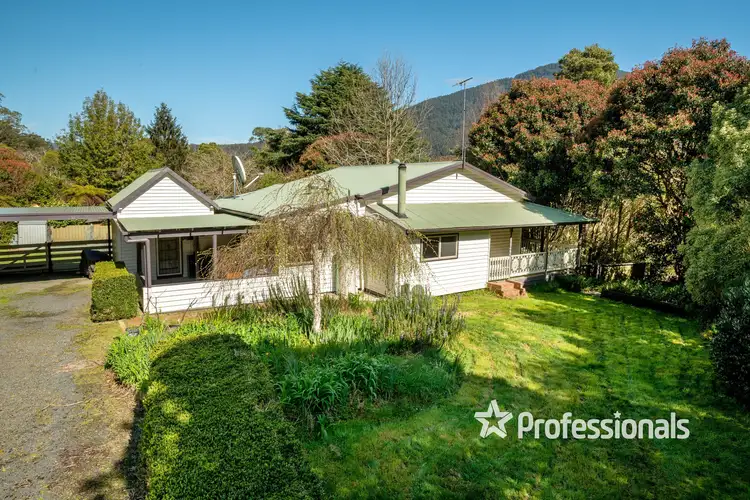 2 Lyrebird Avenue, East Warburton VIC 3799