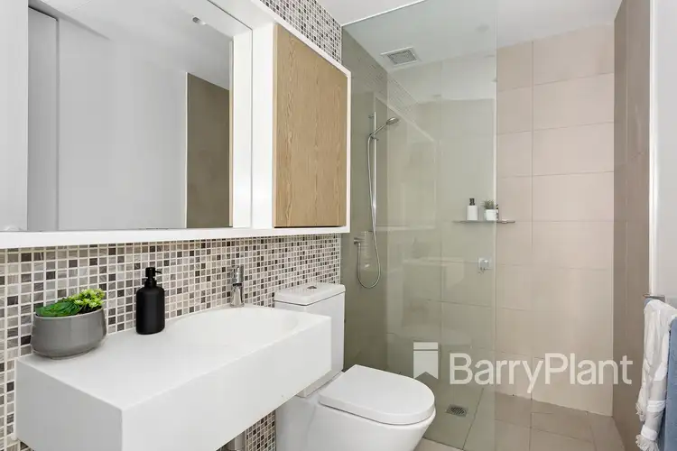 Sixth view of Homely apartment listing, 913/74 Queens Road, Melbourne VIC 3004