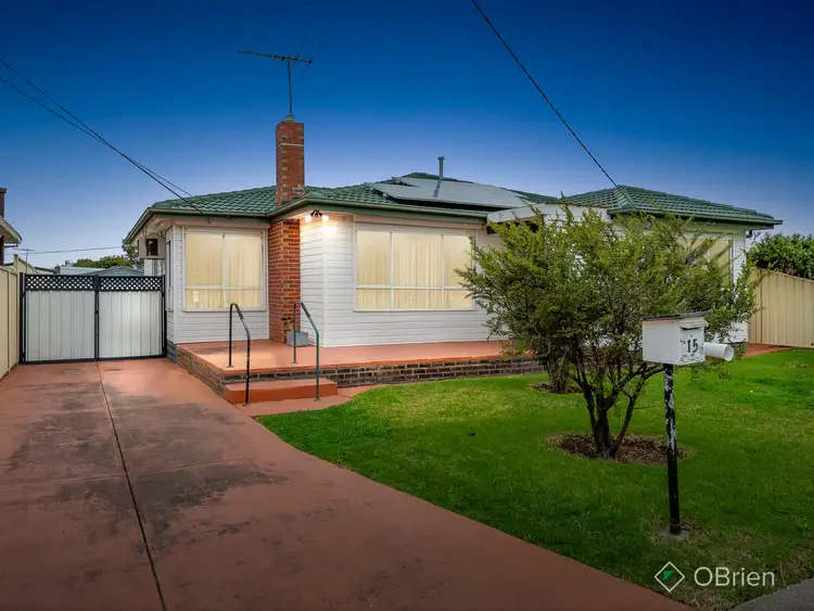 15 Mawson Avenue, Deer Park VIC 3023