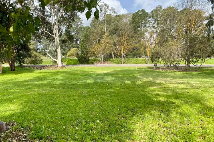 17 William Street, Birdwood SA 5234