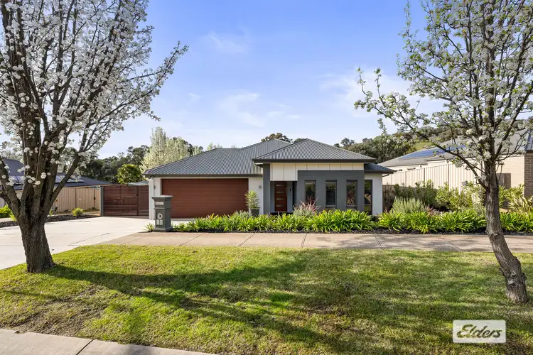 15 Craig Circuit, Leneva VIC 3691