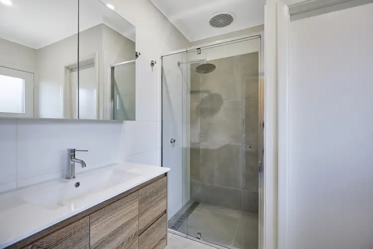 Sixth view of Homely unit listing, 2/125 Bowen Street, Warragul VIC 3820