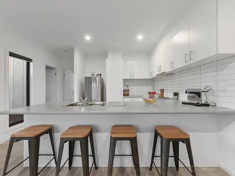 Fifth view of Homely house listing, 17 Cassius Circuit, Cranbourne North VIC 3977