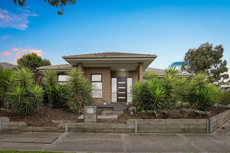 95 Heather Grove, Clyde North VIC 3978