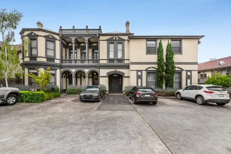 Main view of Homely unit listing, 9/7 Summerlea Grove, Hawthorn VIC 3122