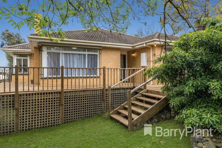 16 Scenic Road, Highton VIC 3216