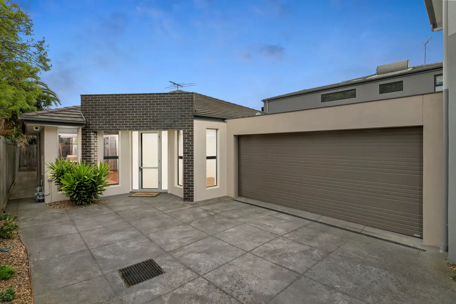 Main view of Homely townhouse listing, 2/68 Burrindi Road, Caulfield South VIC 3162