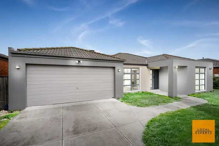 16 Glencroft Terrace, Melton West VIC 3337