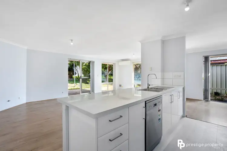 Seventh view of Homely house listing, 21 Dumbarton Loop, Kinross WA 6028