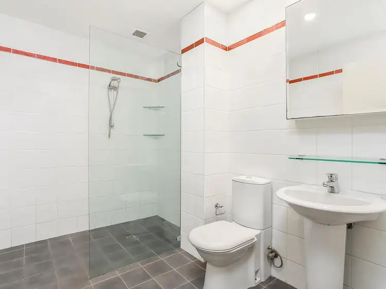 Fourth view of Homely apartment listing, 6/108 Willoughby Road, Crows Nest NSW 2065