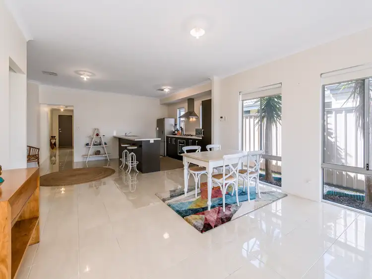 Sixth view of Homely house listing, 27 Torino Crescent, Piara Waters WA 6112