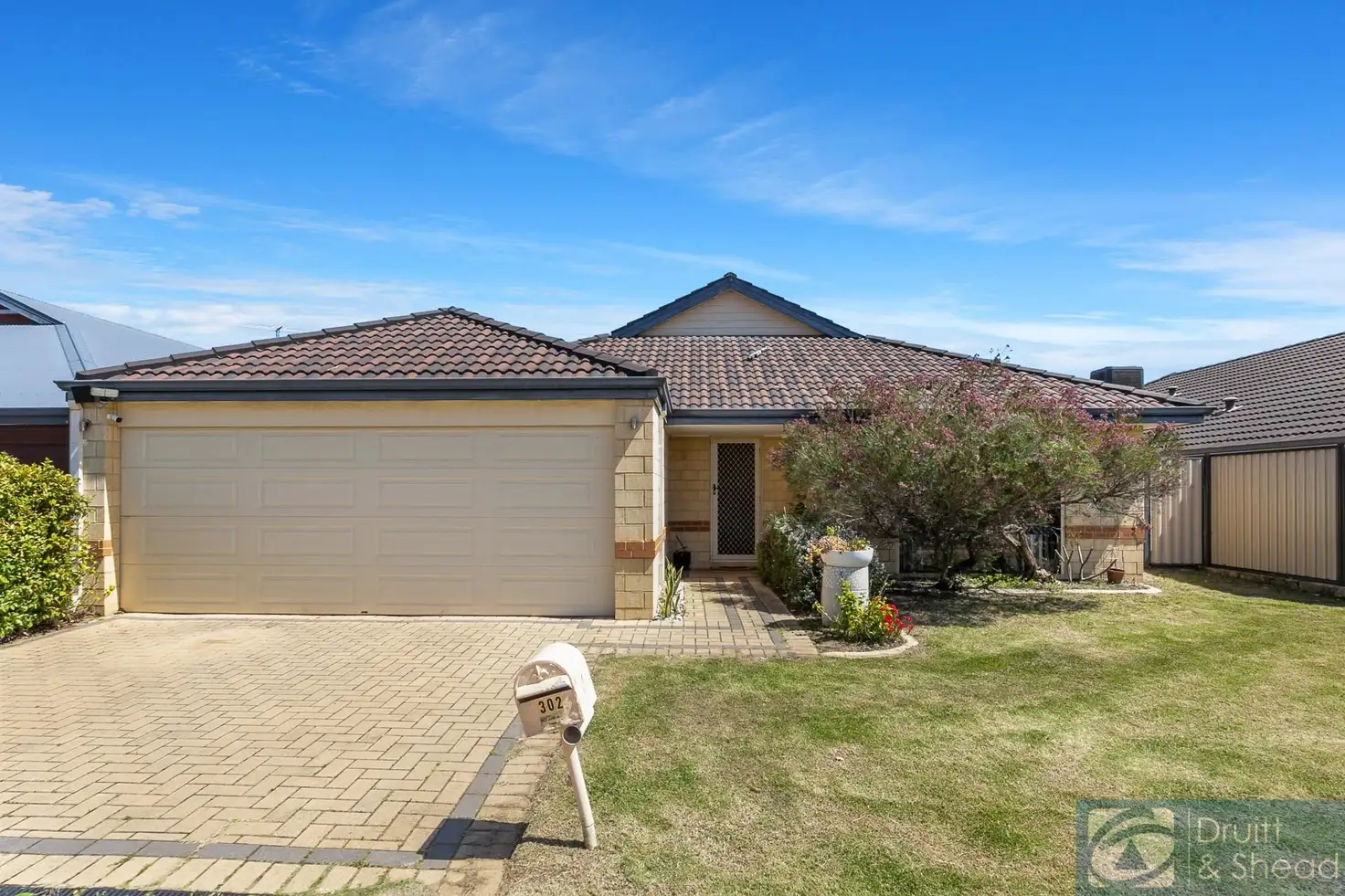 Main view of Homely house listing, 302 Lyon Road, Aubin Grove WA 6164