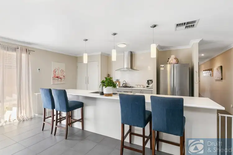 Fifth view of Homely house listing, 302 Lyon Road, Aubin Grove WA 6164
