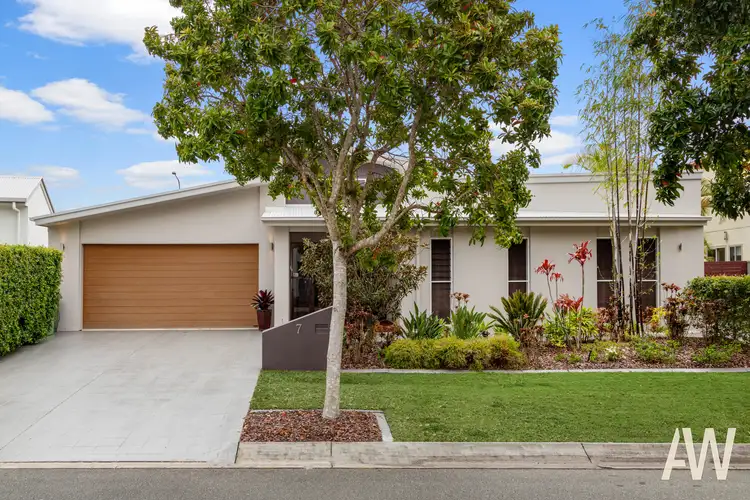 7 Barbuda Circuit, Kawana Island QLD 4575