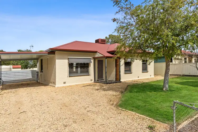Second view of Homely house listing, 33 Wodonga Avenue, Loxton SA 5333