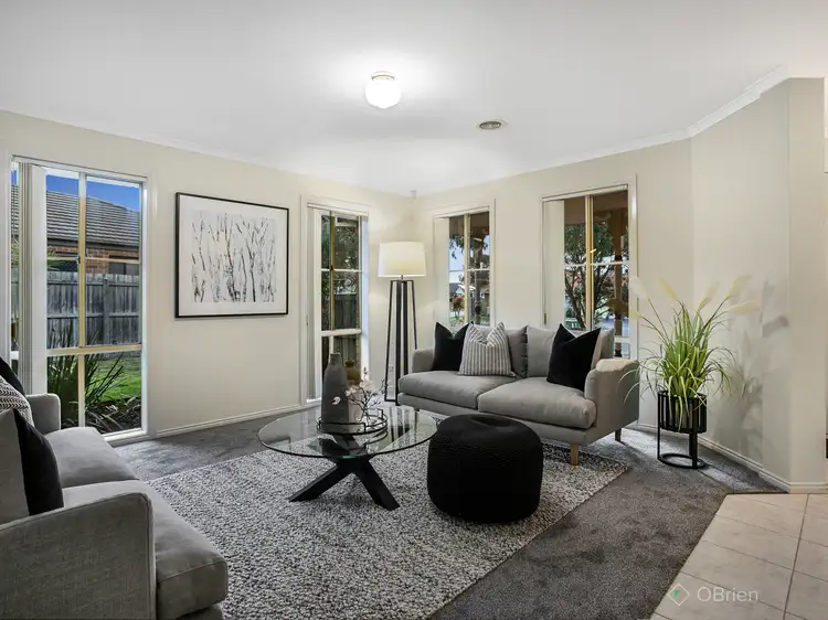 8 Silverstone Drive, Cranbourne VIC 3977