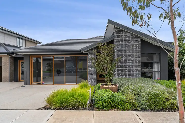 9 Hero Street, Diggers Rest VIC 3427