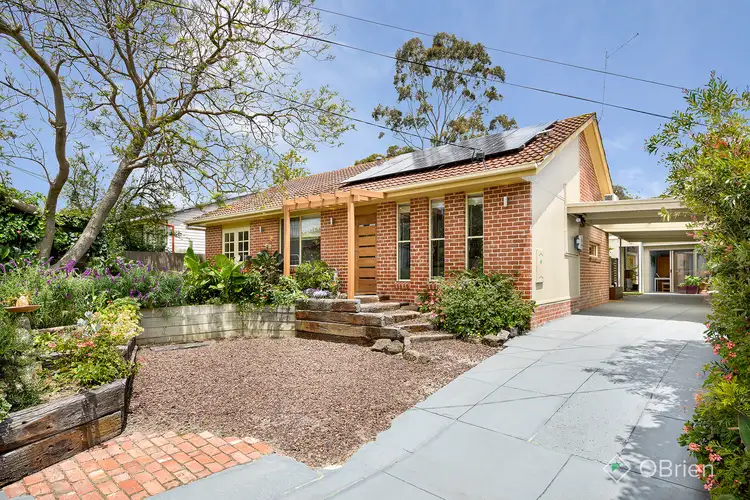 33 Laurina Crescent, Frankston North VIC 3200