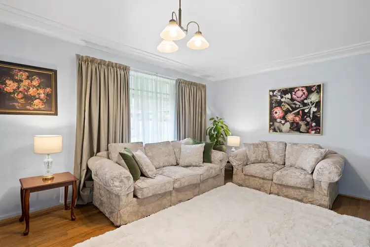 1 Della Close, Narara NSW 2250