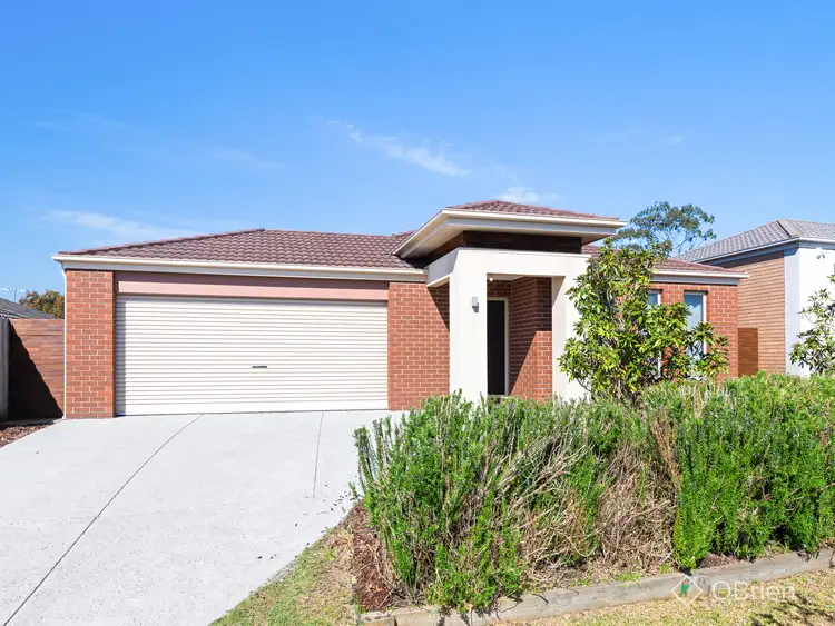 Second view of Homely house listing, 8 Madisson Crescent, Carrum Downs VIC 3201