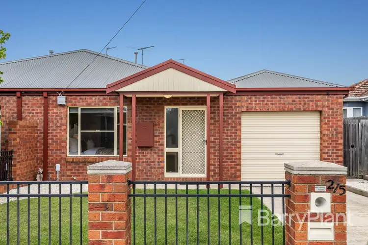 Main view of Homely townhouse listing, 2/5 Watson Avenue, Belmont VIC 3216