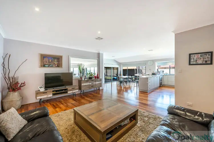 6 Kirkbride Meander, Waikiki WA 6169
