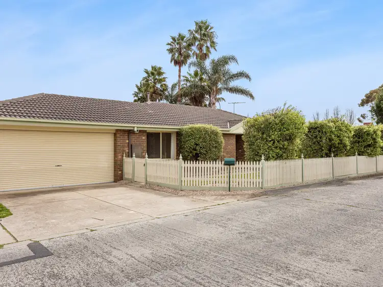 28 Cross Road, Chelsea VIC 3196