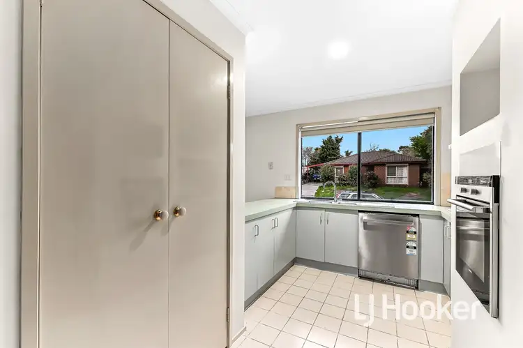 Sixth view of Homely house listing, 9 Godwin Crescent, Cranbourne North VIC 3977