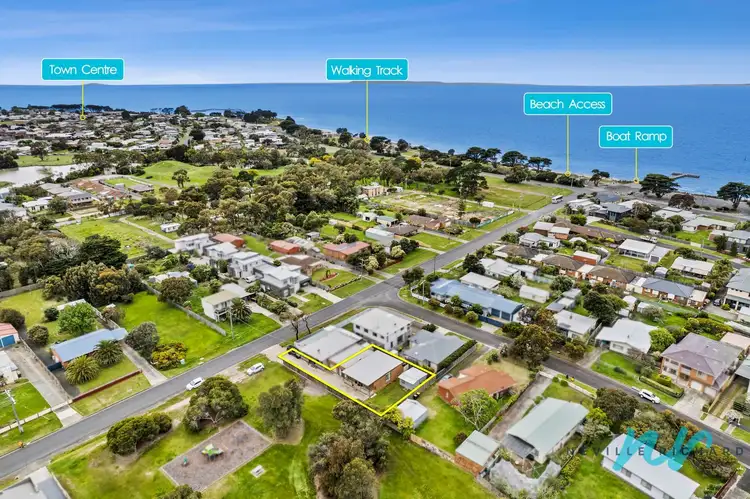 2/84 Leviens Road, St Leonards VIC 3223