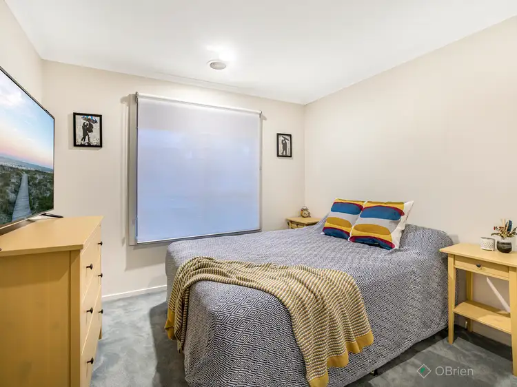 Fifth view of Homely house listing, 4 Diba Rise, Narre Warren VIC 3805