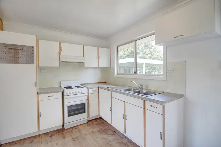 Fifth view of Homely house listing, 10 Edmond Road, Hatton Vale QLD 4341
