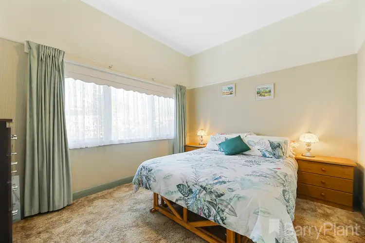 Fifth view of Homely house listing, 1/12 Hearn Street, Drouin VIC 3818