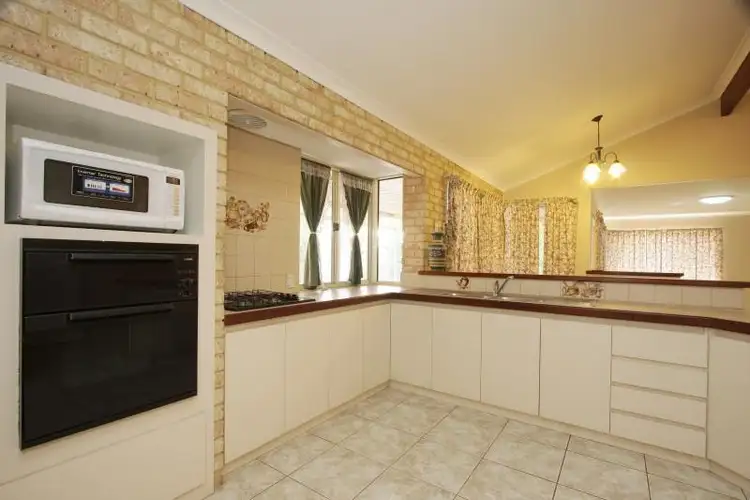 Second view of Homely house listing, 6 Thyme Close, Thornlie WA 6108