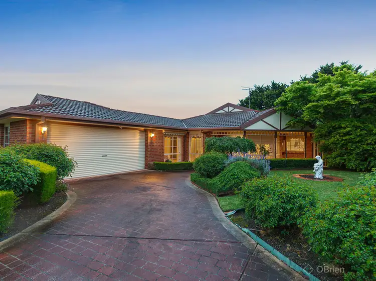 19 Crystal Brook Court, Narre Warren South VIC 3805