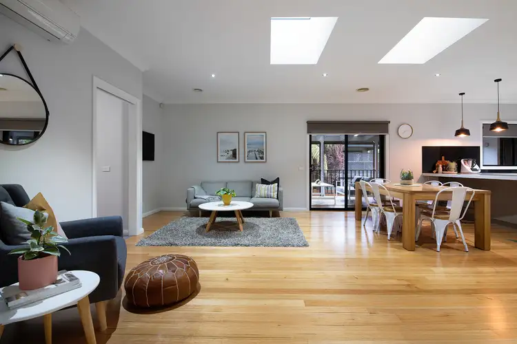 Fifth view of Homely house listing, 4 Elwood Drive, Strathdale VIC 3550