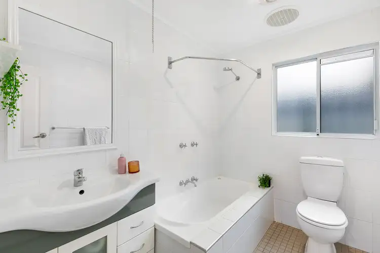 Fifth view of Homely house listing, 40 Cambridge Circle, Ourimbah NSW 2258