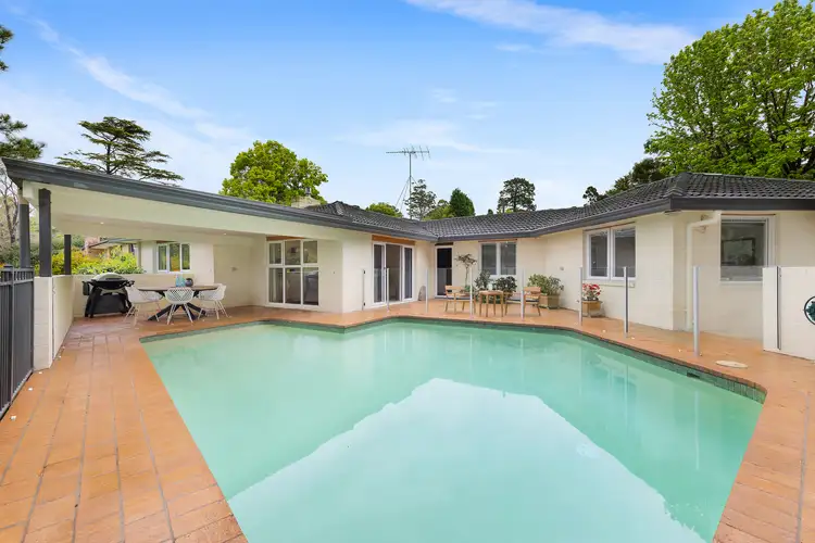 16 Roma Road, St Ives NSW 2075