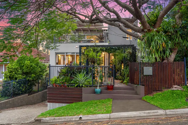 76 Outlook Crescent, Bardon QLD 4065