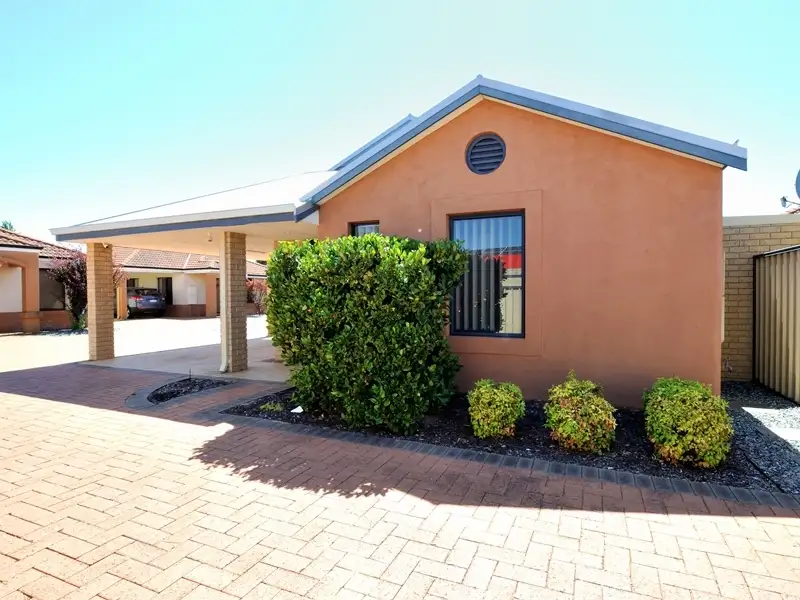 Main view of Homely unit listing, 4/53 Moreton Crescent, Warnbro WA 6169