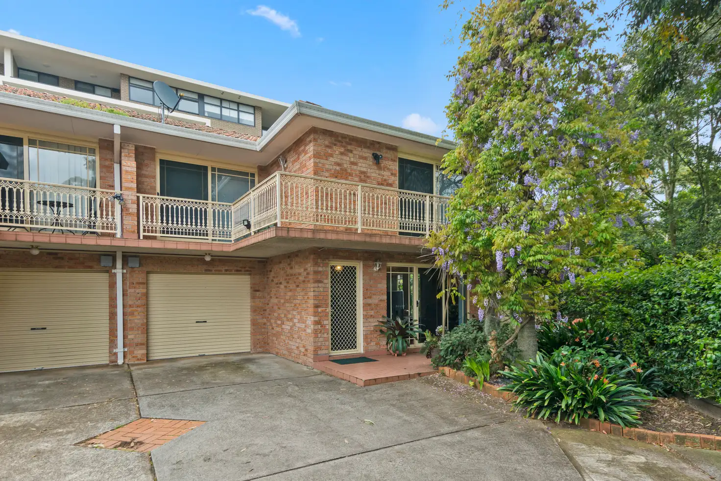 Main view of Homely townhouse listing, 4/6-8 New Dapto Road, Wollongong NSW 2500