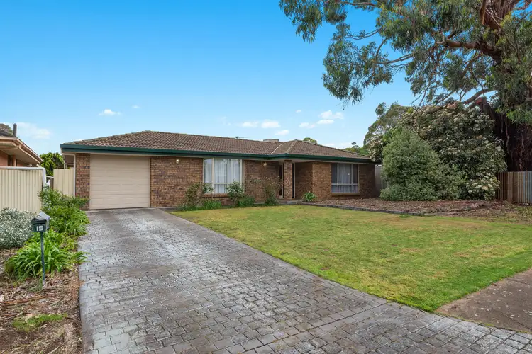 15 Carmela Avenue, Morphett Vale SA 5162