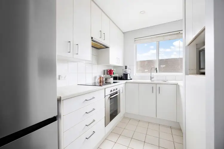 Fifth view of Homely apartment listing, 17/12 Wheeler Parade, Dee Why NSW 2099