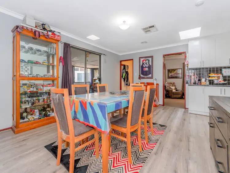 Fifth view of Homely house listing, 10 Durnsford Way, Camillo WA 6111