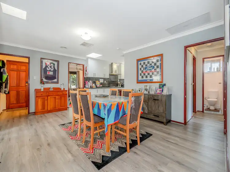 Seventh view of Homely house listing, 10 Durnsford Way, Camillo WA 6111