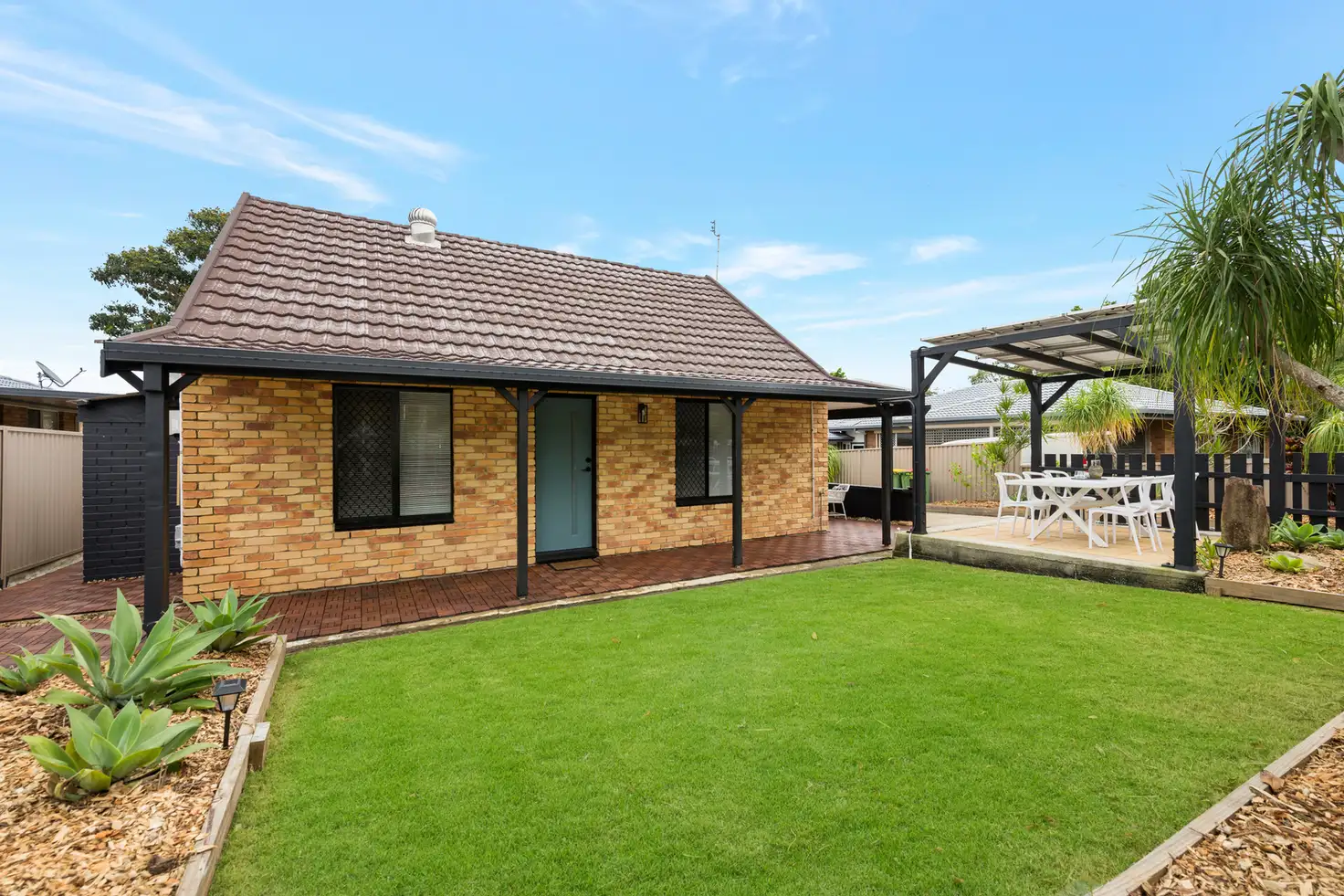 Main view of Homely semi-detached listing, 1/6 McWilliam Close, Labrador QLD 4215