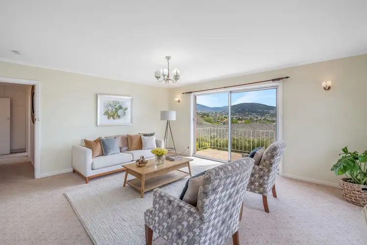 Fifth view of Homely unit listing, 2/9 Manresa Court, Sandy Bay TAS 7005