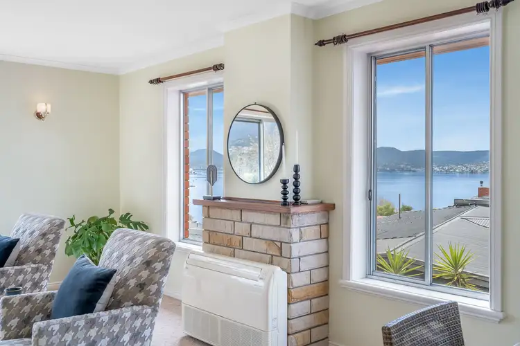 Sixth view of Homely unit listing, 2/9 Manresa Court, Sandy Bay TAS 7005