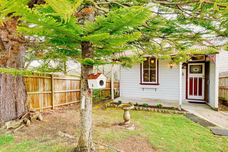 Second view of Homely house listing, 6 Sutcliffe Place, Katoomba NSW 2780