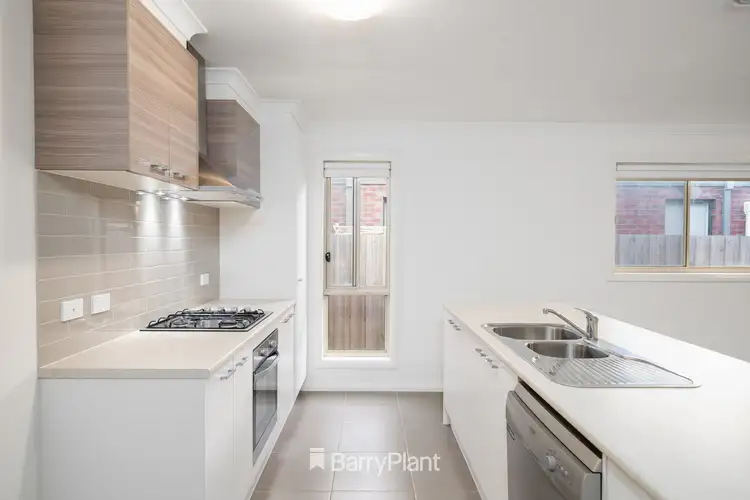 16 Falcon Street, Armstrong Creek VIC 3217